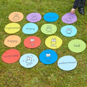 Emotion Faces Throw Down Spots 16pk