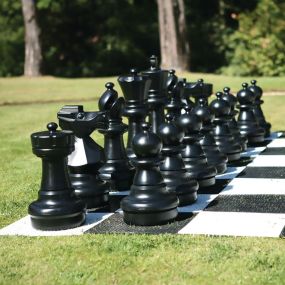 Lawn Friendly Chess/Draughts Board  | Creative Activity