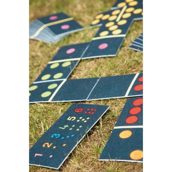 Giant Outdoor 1-6 Spot Dominoes | Creative Activity